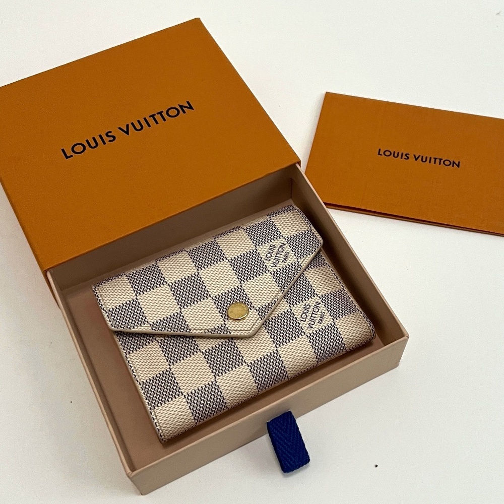 Louis Vuitton Damier Azure Victorine Wallet - Excellent Condition